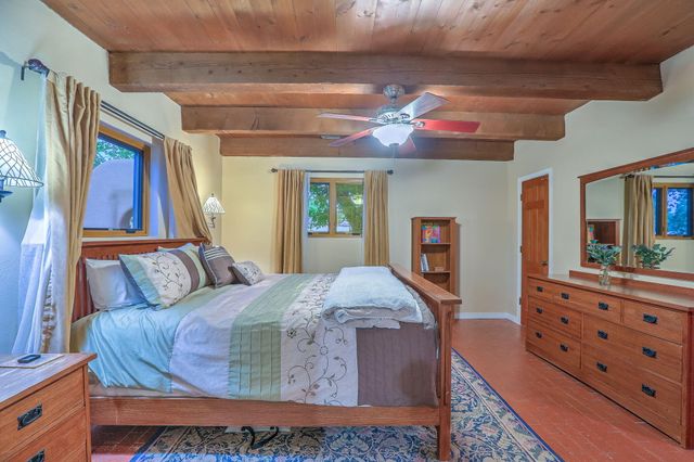 801 Sandia Road NW, Albuquerque, NM 87107