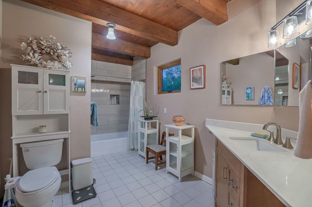801 Sandia Road NW, Albuquerque, NM 87107