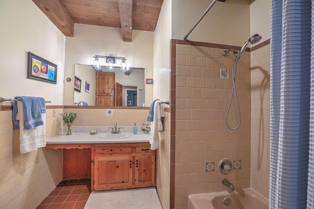 801 Sandia Road NW, Albuquerque, NM 87107