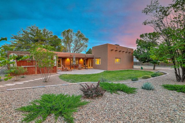 801 Sandia Road NW, Albuquerque, NM 87107