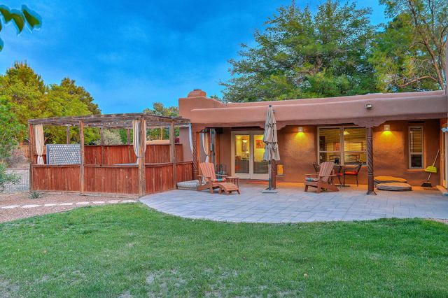 801 Sandia Road NW, Albuquerque, NM 87107
