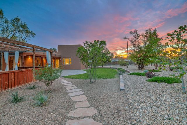 801 Sandia Road NW, Albuquerque, NM 87107