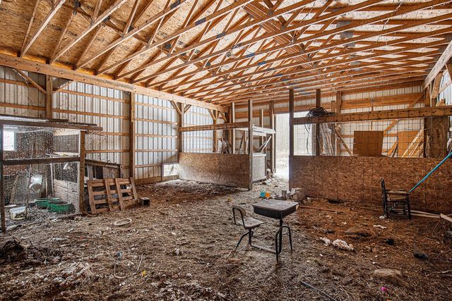 4010 S Brown Road, Sidney, MI 48885