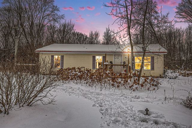 4010 S Brown Road, Sidney, MI 48885