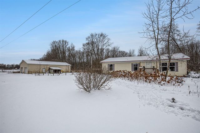 4010 S Brown Road, Sidney, MI 48885