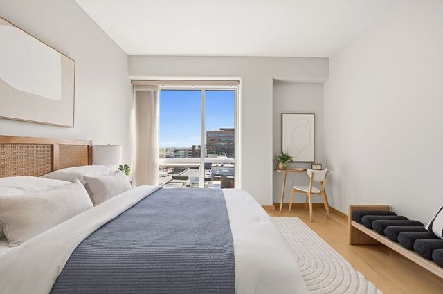25 Channel Center St 1107, Boston, MA 02210
