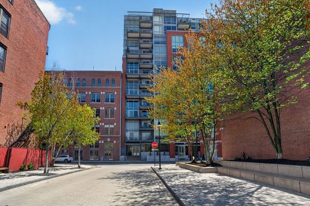 25 Channel Center St 1107, Boston, MA 02210