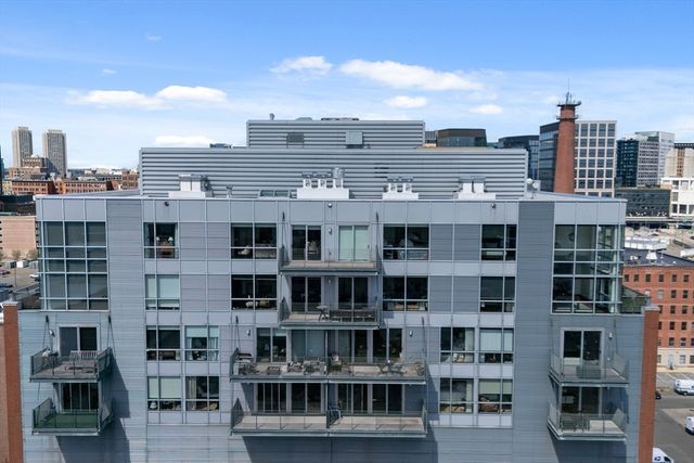 25 Channel Center St 1107, Boston, MA 02210