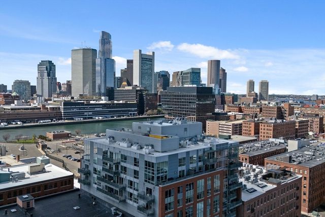 25 Channel Center St 1107, Boston, MA 02210