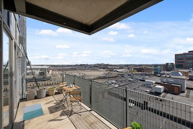 25 Channel Center St 1107, Boston, MA 02210