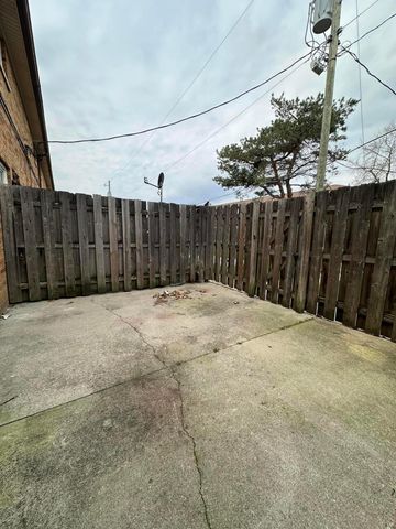 5726 Beechcroft Road, J, Columbus, OH 43229