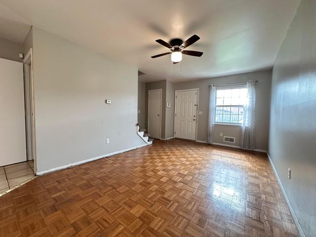 5726 Beechcroft Road, J, Columbus, OH 43229