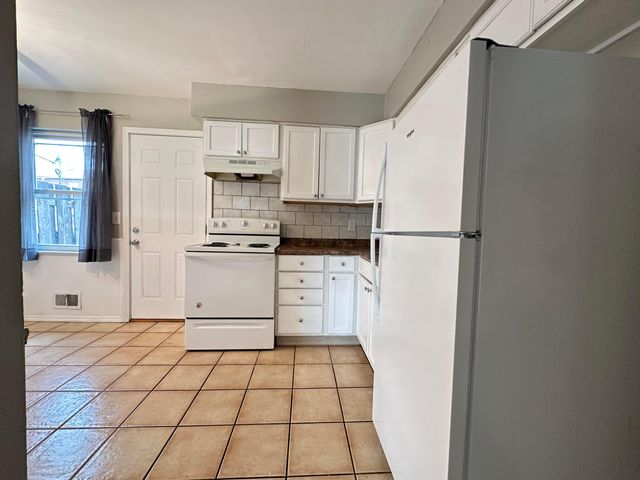 5726 Beechcroft Road, J, Columbus, OH 43229