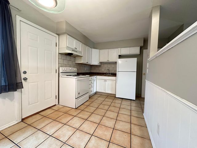 5726 Beechcroft Road, J, Columbus, OH 43229