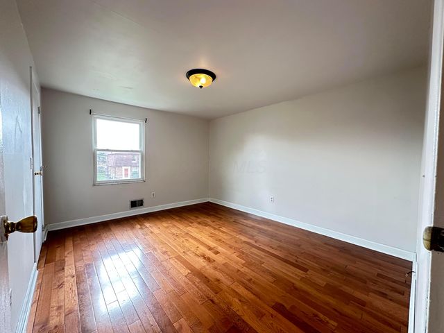 5726 Beechcroft Road, J, Columbus, OH 43229