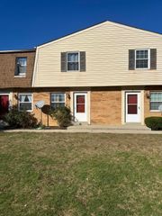 5726 Beechcroft Road, J, Columbus, OH 43229