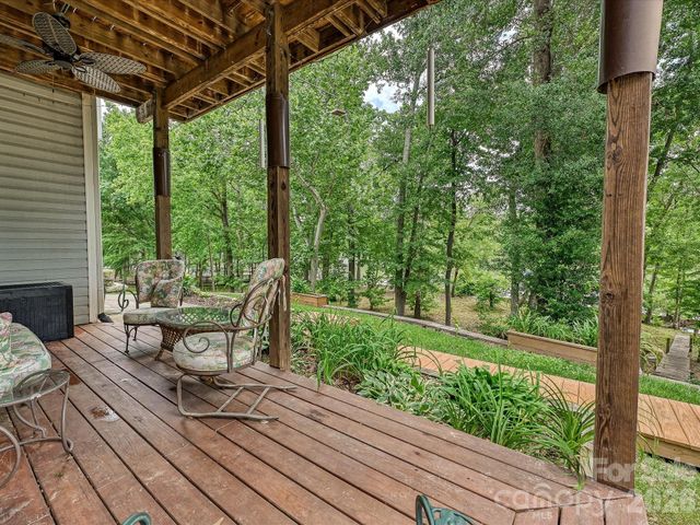 152 Lighthouse Road, Mount Holly, NC 28120