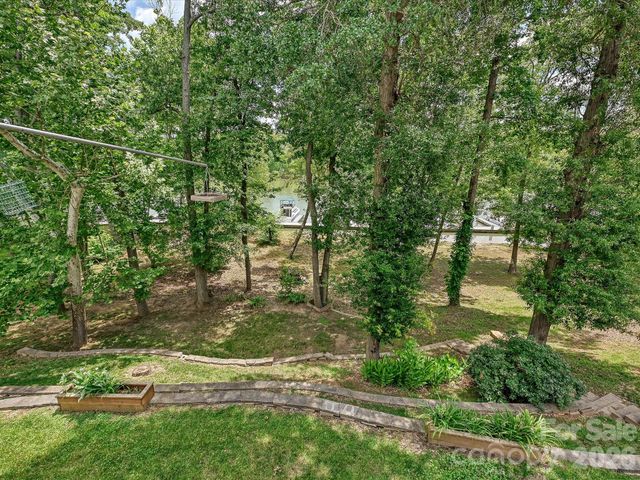 152 Lighthouse Road, Mount Holly, NC 28120