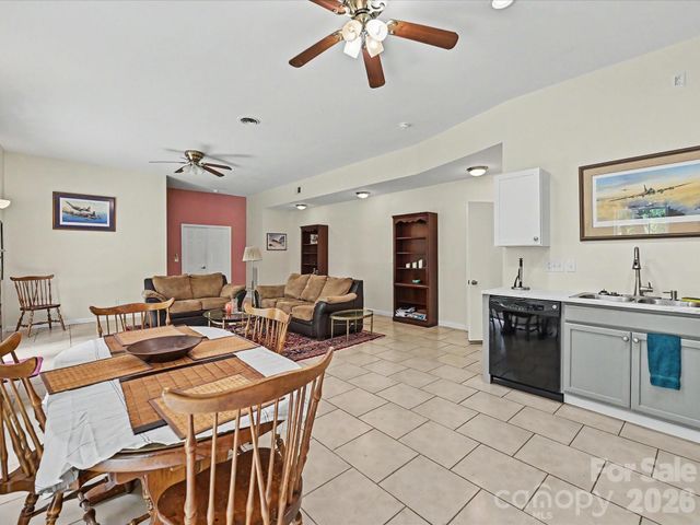 152 Lighthouse Road, Mount Holly, NC 28120