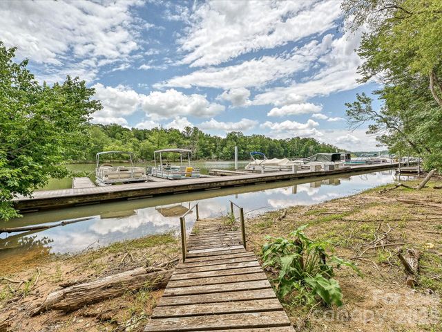 152 Lighthouse Road, Mount Holly, NC 28120