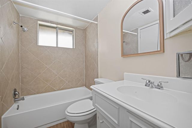 10323 Sweetbrook Drive, Houston, TX 77038