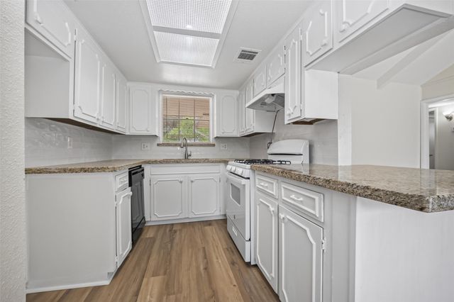 10323 Sweetbrook Drive, Houston, TX 77038