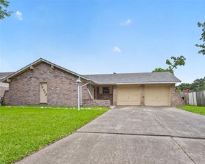 10323 Sweetbrook Drive, Houston, TX 77038