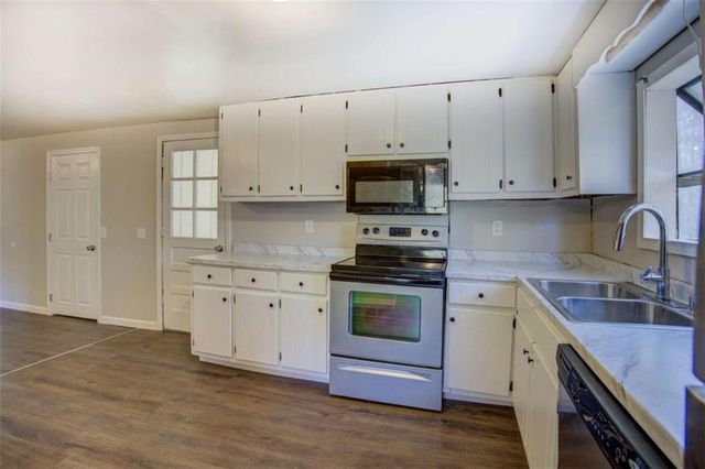 201 Oglesby Bridge Road, Conyers, GA 30094