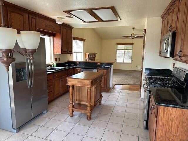 315 S Citrus Court, Visalia, CA 93292