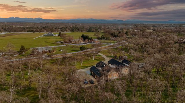 8202 Maynard Road, Palo Cedro, CA 96073