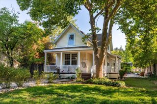 718 W Main St, Grass Valley, CA 95945