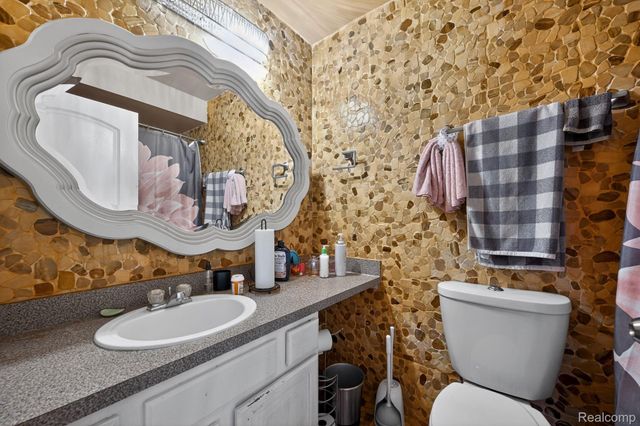 15333 Brookside Drive, Van Buren Charter Township, MI 48111