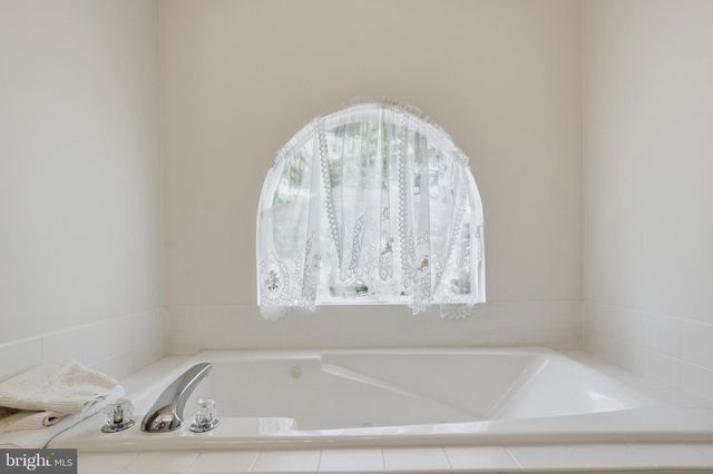 61 HAMPTON CT, Norristown, PA 19403