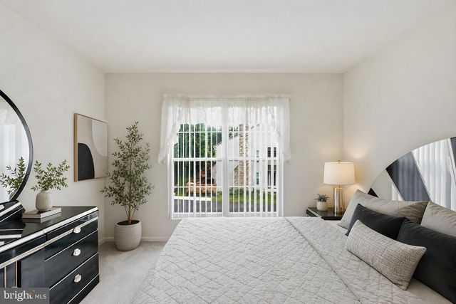 61 HAMPTON CT, Norristown, PA 19403