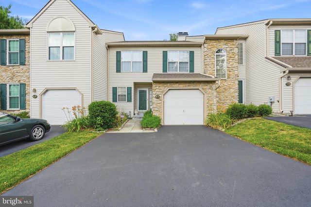 61 HAMPTON CT, Norristown, PA 19403