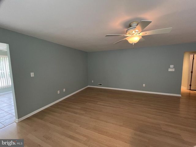 29 CARRIAGE STOP DR, Berlin, NJ 08009