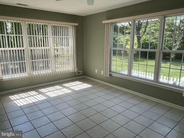 29 CARRIAGE STOP DR, Berlin, NJ 08009