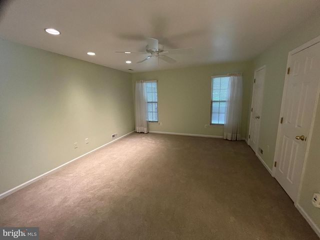 29 CARRIAGE STOP DR, Berlin, NJ 08009