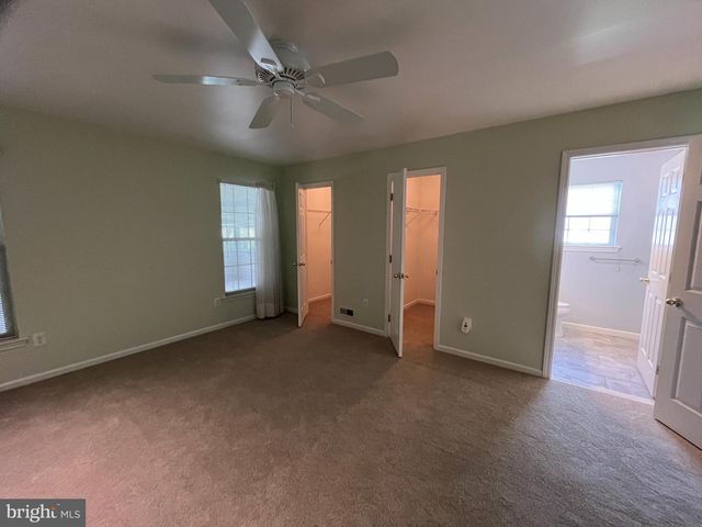 29 CARRIAGE STOP DR, Berlin, NJ 08009