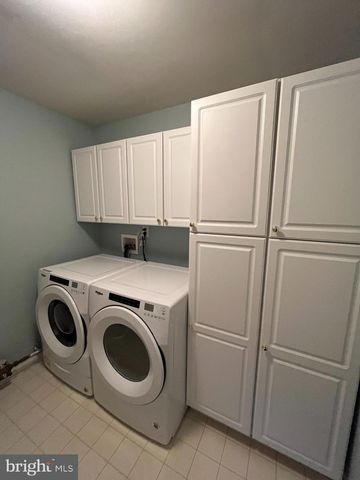 29 CARRIAGE STOP DR, Berlin, NJ 08009