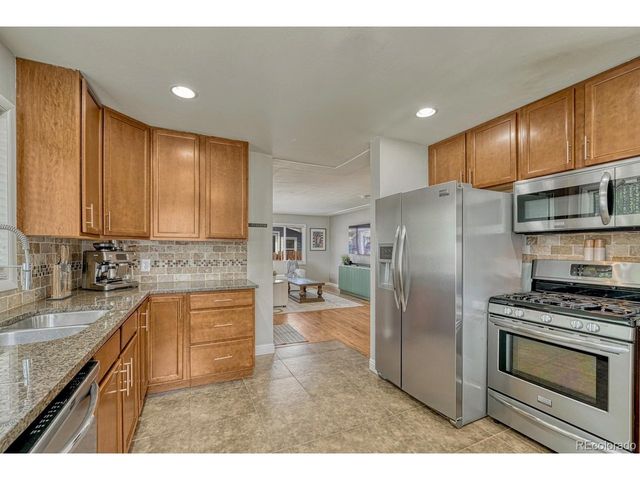 4252 S Logan St, Englewood, CO 80113