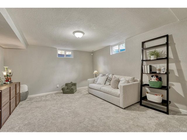 4252 S Logan St, Englewood, CO 80113