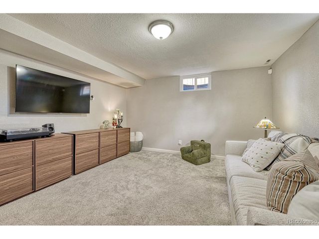 4252 S Logan St, Englewood, CO 80113