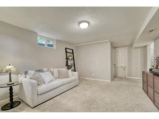 4252 S Logan St, Englewood, CO 80113