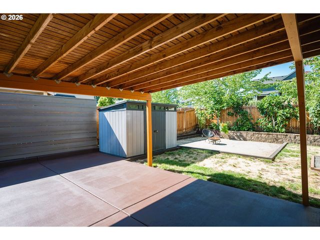 15565 BACHELOR Ave, Sandy, OR 97055