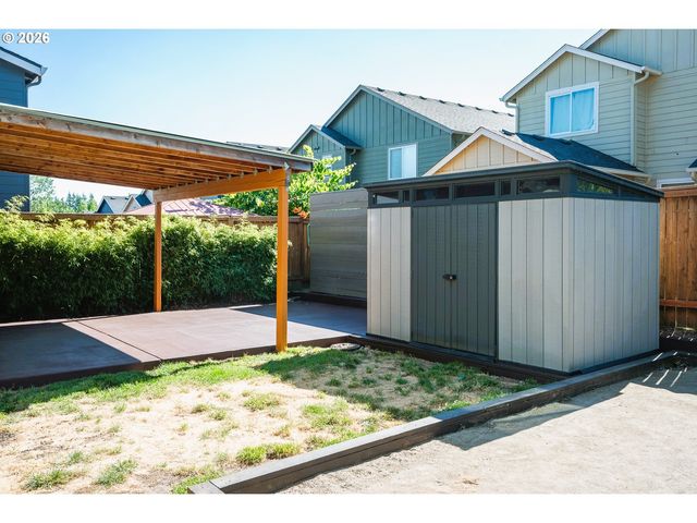 15565 BACHELOR Ave, Sandy, OR 97055