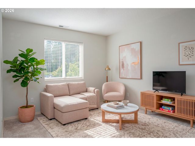 15565 BACHELOR Ave, Sandy, OR 97055