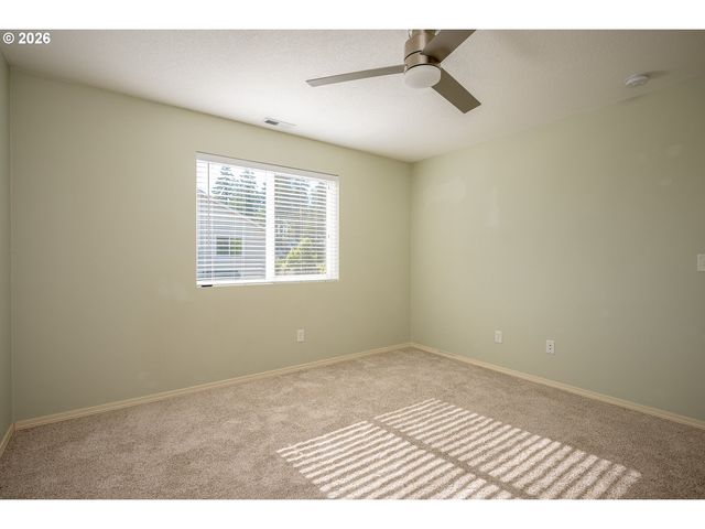 15565 BACHELOR Ave, Sandy, OR 97055