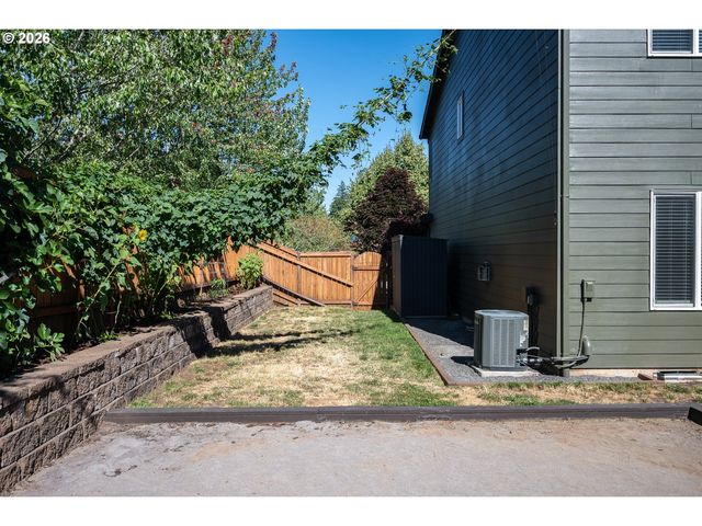 15565 BACHELOR Ave, Sandy, OR 97055