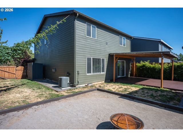 15565 BACHELOR Ave, Sandy, OR 97055